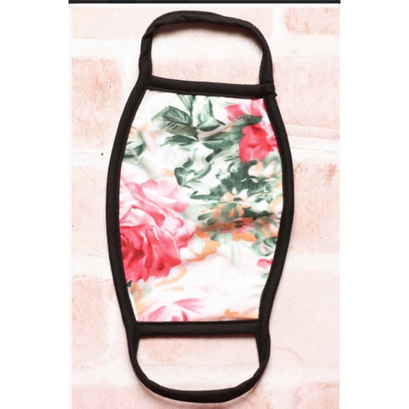 Floral Face Mask with Filter Pocket - Picture 7 of 7